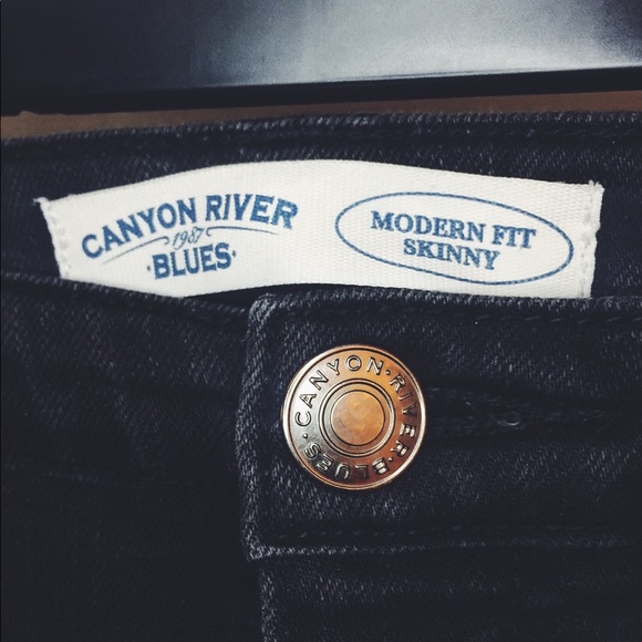 🔴 JC Penny Black Jeans Perfect Weight Fabric - Picture 4 of 6